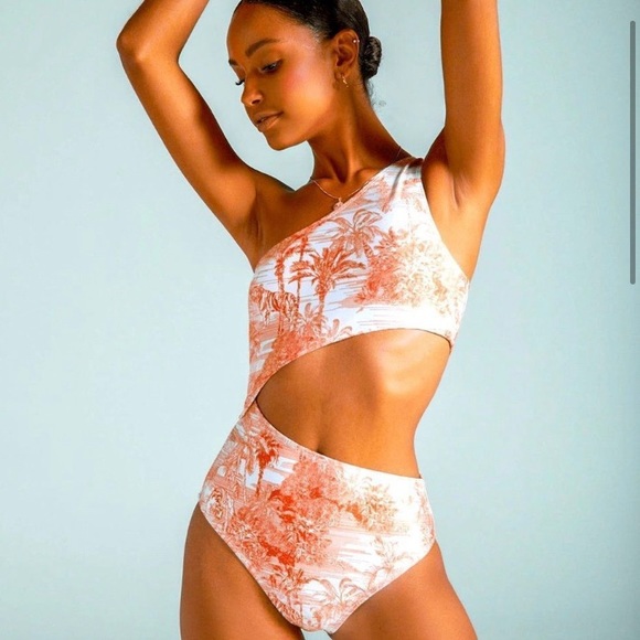 NOLI - isla one piece s - orange jungle motif. Msrp $105.00 - Picture 2 of 5